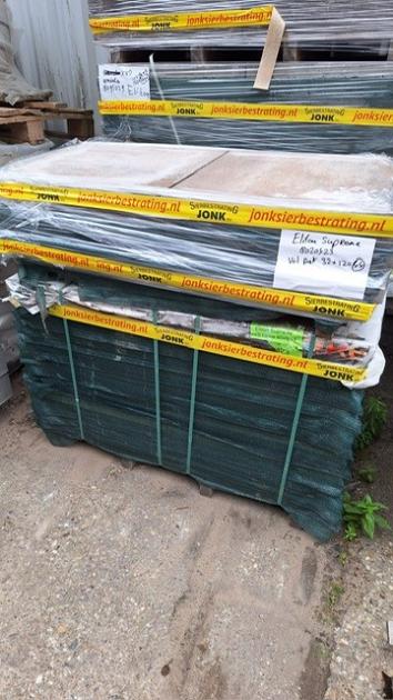 Restpartij Schagen: 10,43m2 Eliton Supreme Linea XXS 60x60x4 cm Kilimanjaro