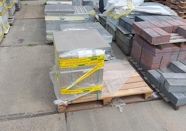 Restpartij Zwanenburg: ca. 5m2 Ceraluxe 60x60x3 cm Pizarra Clay