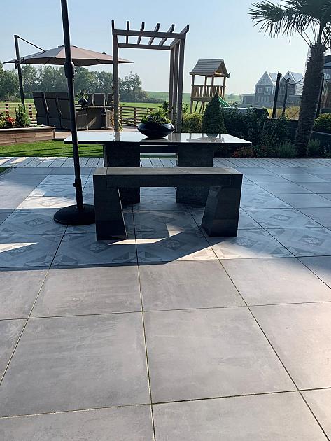 Geoceramica 60x60x4 cm ConCreet Symbol Block Smoke