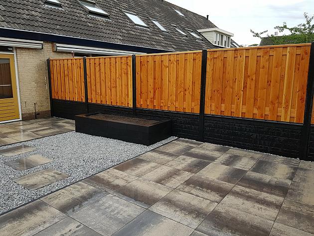 JWOODS Tuinscherm Red Wood 19-planks 180x150 cm Geschaafd