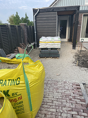 1ef9ad85 209e 4406 a7de e714171f8394