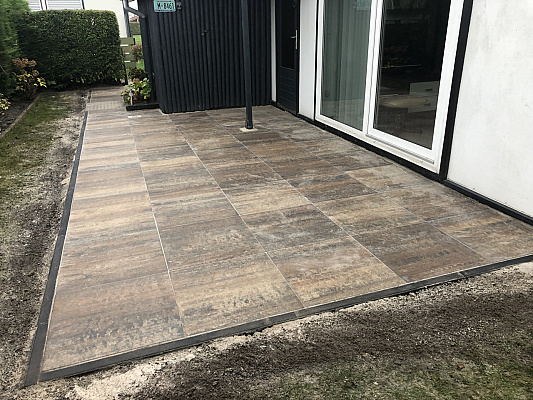 ecaced77 e7d7 4461 9839 43fda37d52cf