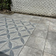 Actietegel Keramiek op Beton 60x60x4 cm Ambienti Greige Flower